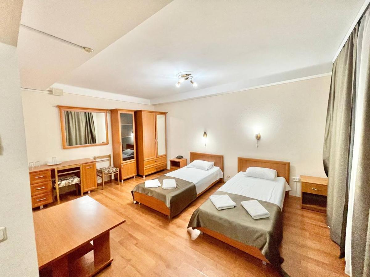 Hotel 7F Kiev Eksteriør bilde